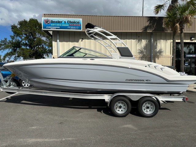 Generally speaking, wakeboard specific boats have weight in the back of the boat and make the wake larger and steeper. Most wakeboard boats will have several features that help to create large wakes.