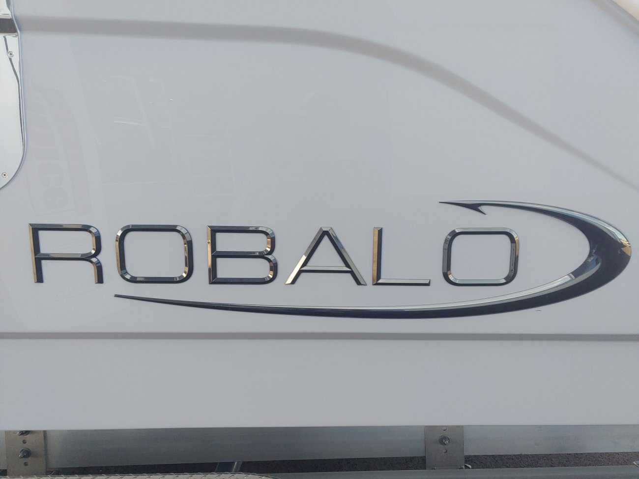 The definition of an outboard motor is a detachable engine mounted on outboard brackets on the stern of your boat.  This configuration will have triple engines.