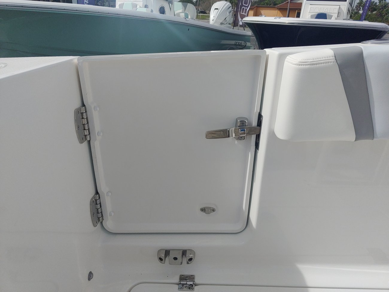 The definition of an outboard motor is a detachable engine mounted on outboard brackets on the stern of your boat.  This configuration will have triple engines.