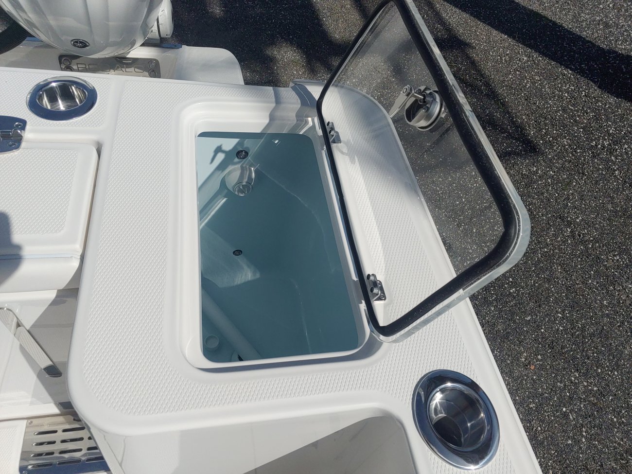 The definition of an outboard motor is a detachable engine mounted on outboard brackets on the stern of your boat.  This configuration will have twin engines.