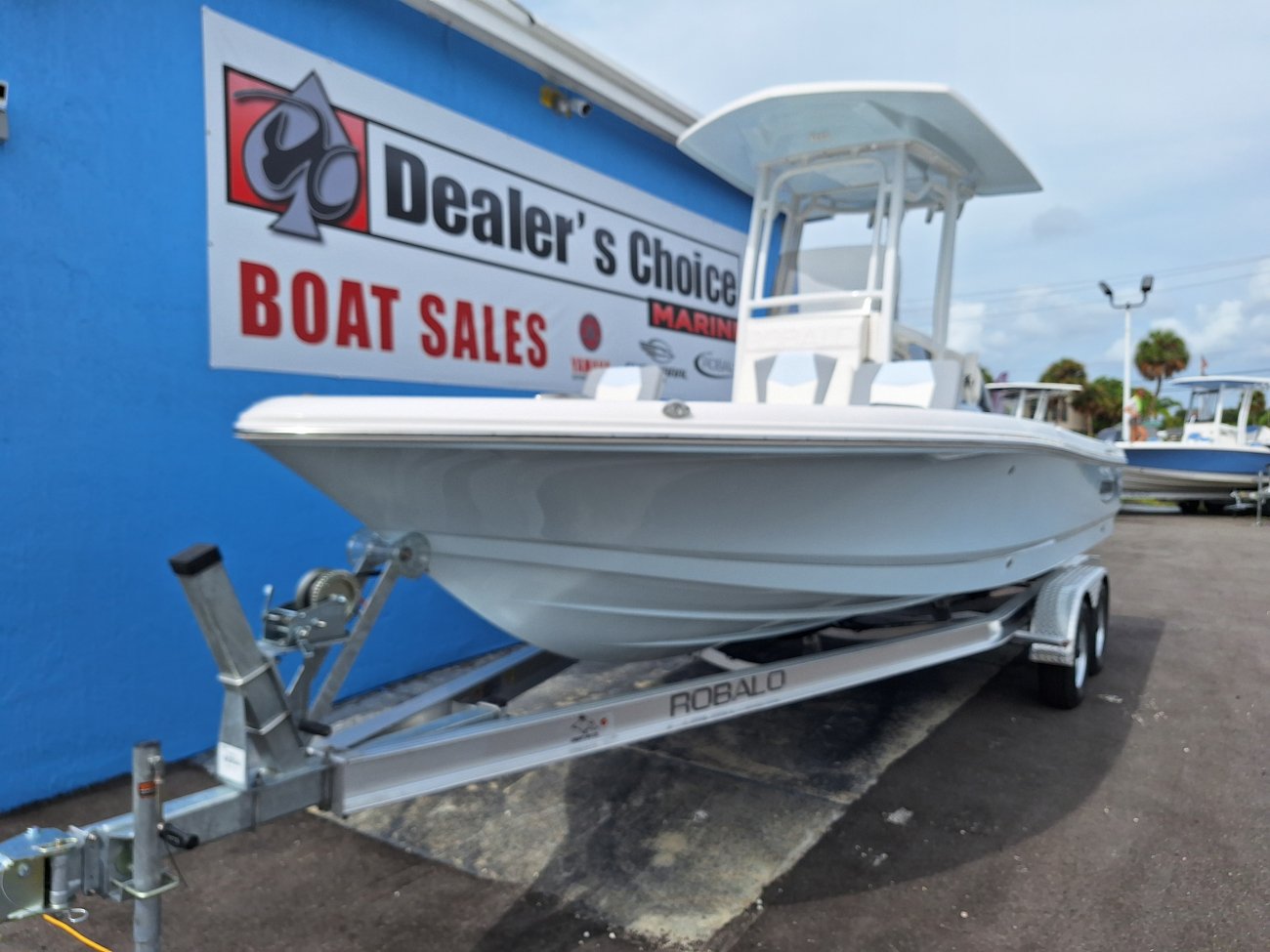 Center console is an open hull boat where the console of the boat is in the center. The boat deck surrounds the console so that a person can walk all around the boat from stern to bow with ease. Most center consoles are powered by outboard motors.