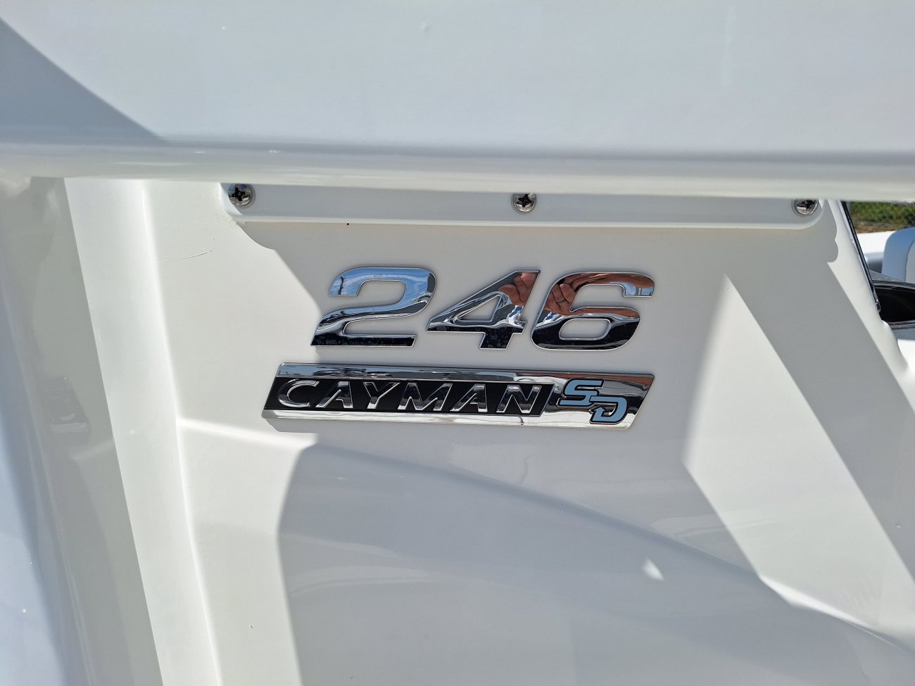 Today's anglers demand more from a new fishing boat than just the bare bones basics of yesteryear and Robalo delivers with user-friendly cabin layouts, plush interiors and multi-purpose seating arrangements.