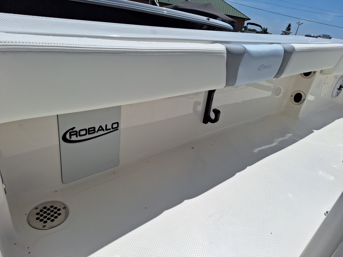 Center console is an open hull boat where the console of the boat is in the center. The boat deck surrounds the console so that a person can walk all around the boat from stern to bow with ease. Most center consoles are powered by outboard motors.